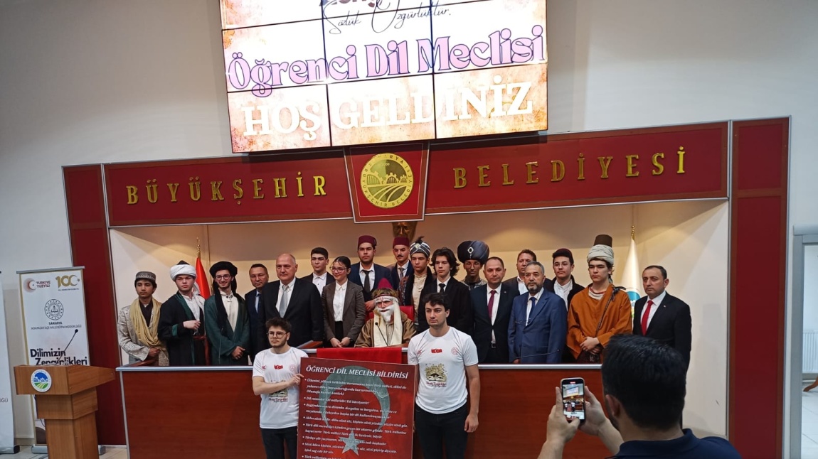 Dilimizin Zenginlikleri Projesi Öğrenci Dil Meclisini Sakarya Büyükşehir Belediyesi Meclis Toplantı Salonu'nda Gerçekleştirdik